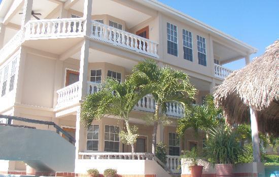 Voyage sur-mesure, Petit hôtel balnéaire 3***